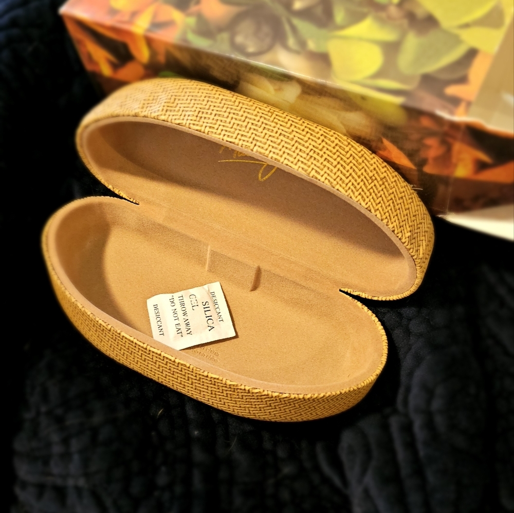 Maui Jim case w/ box